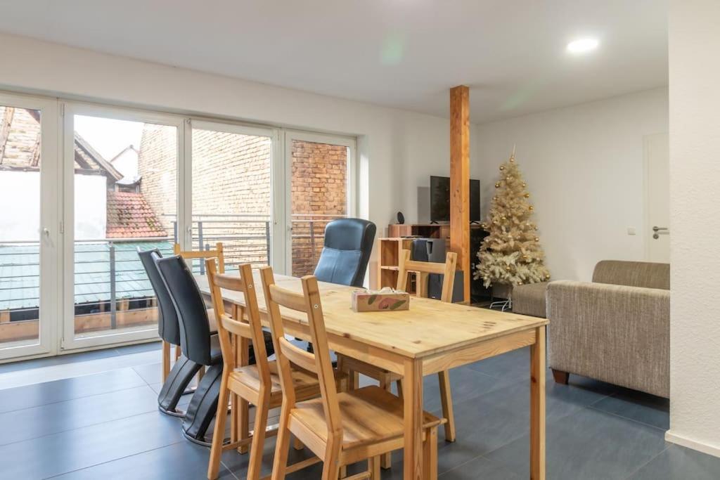 Maisonette-Wohnung Mit 5 Schlafzimmern Wörrstadt Exterior foto