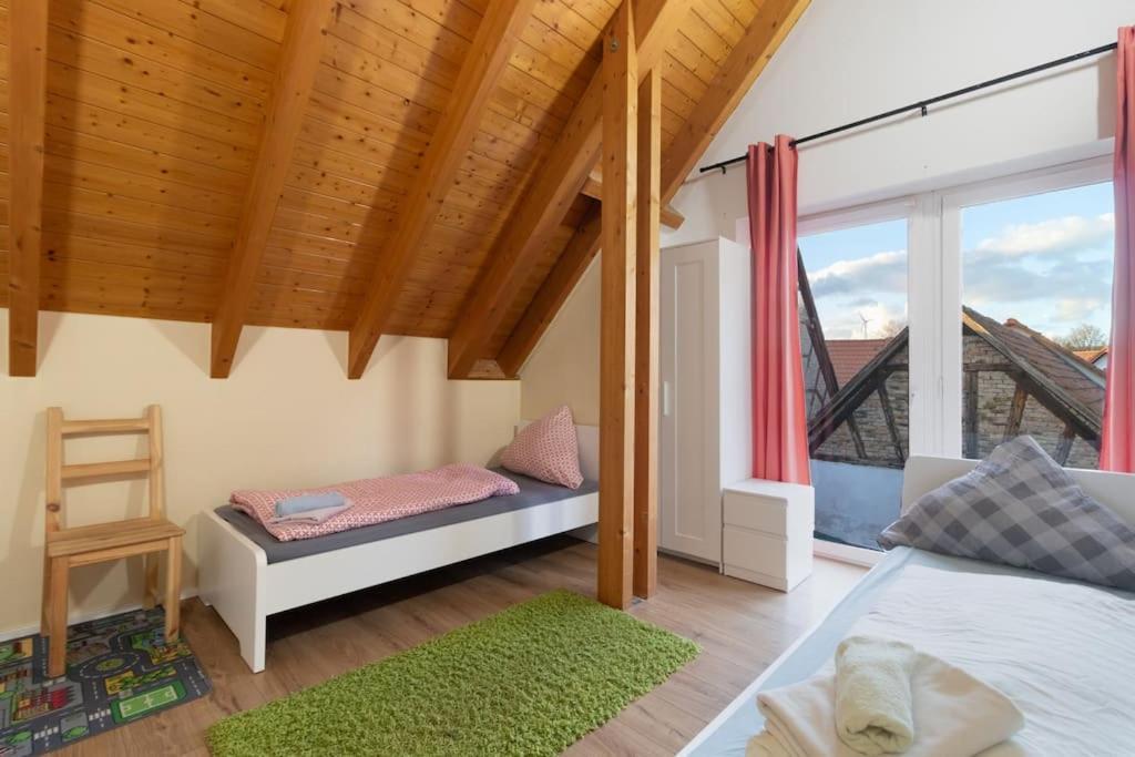 Maisonette-Wohnung Mit 5 Schlafzimmern Wörrstadt Exterior foto